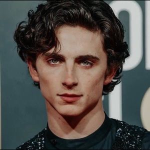 Meet your Posher, Kelley